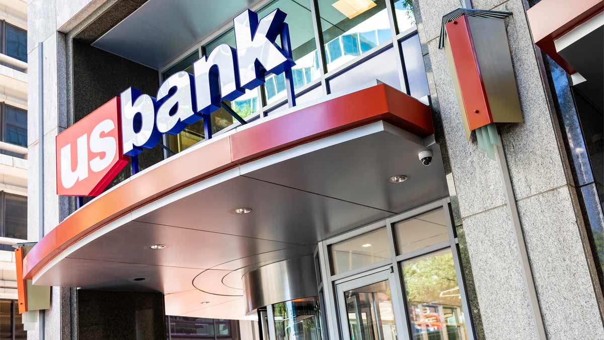 Photo of a U.S. Bank sign