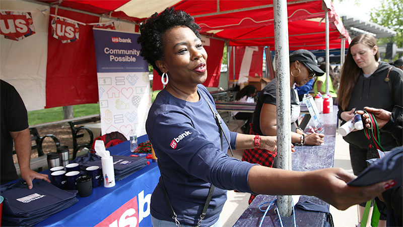 A U.S. Bank employee volunteering at the Health Expo in Cincinnati, Ohio, in April 2023.